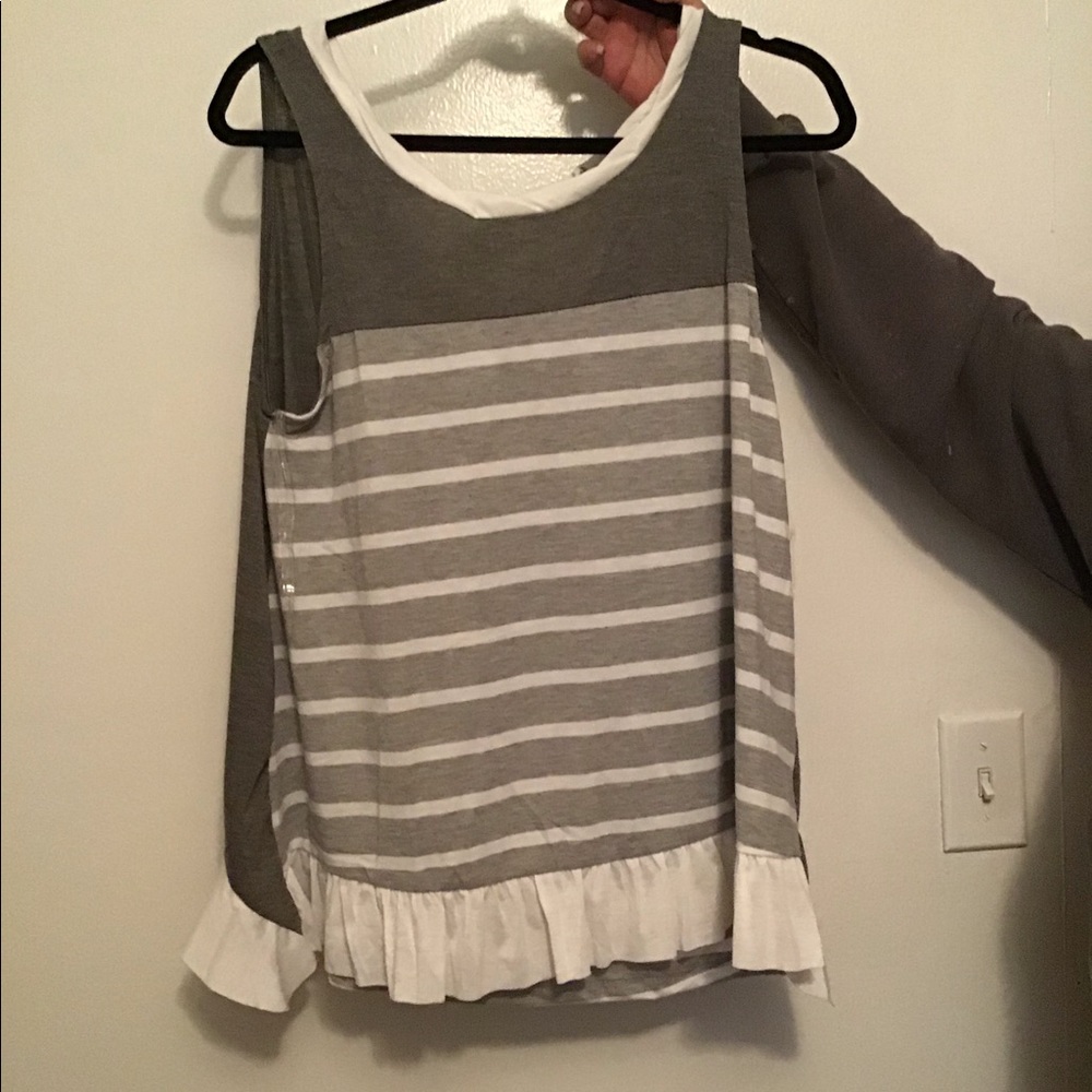 Stripped bow tunic